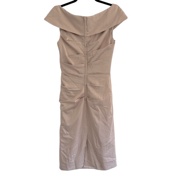 La Femme Off-the-Shoulder Ruched Column  midi dress size 6 - Picture 5 of 8